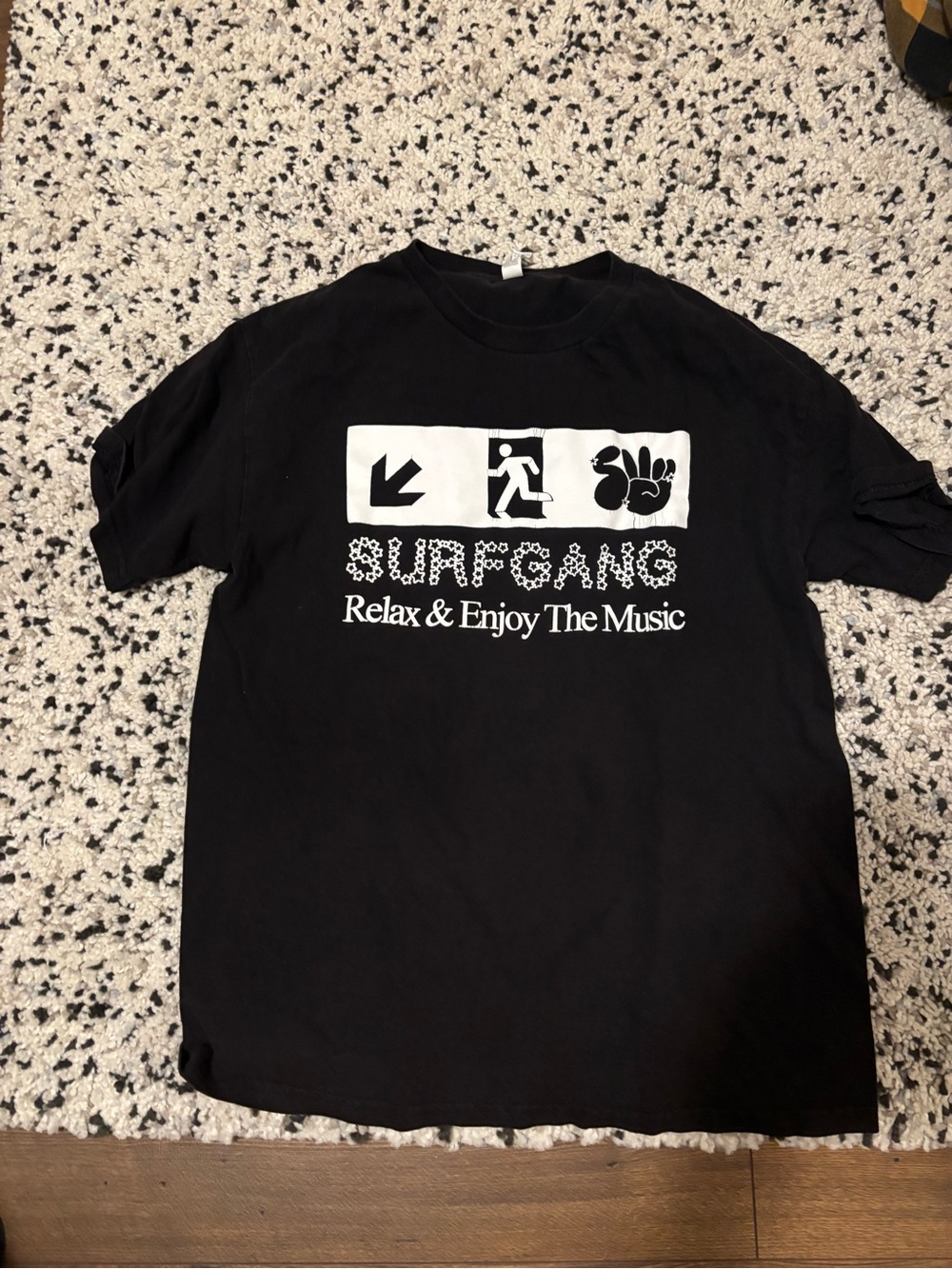 Surfgang Black Graphic Tee - Relax & Enjoy The Music
